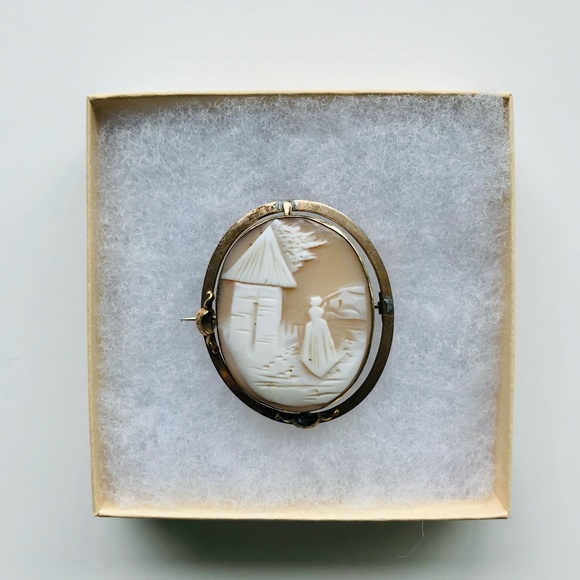 Antique Victorian Rebecca at the Well Cameo Brooch - Picture 3 of 9